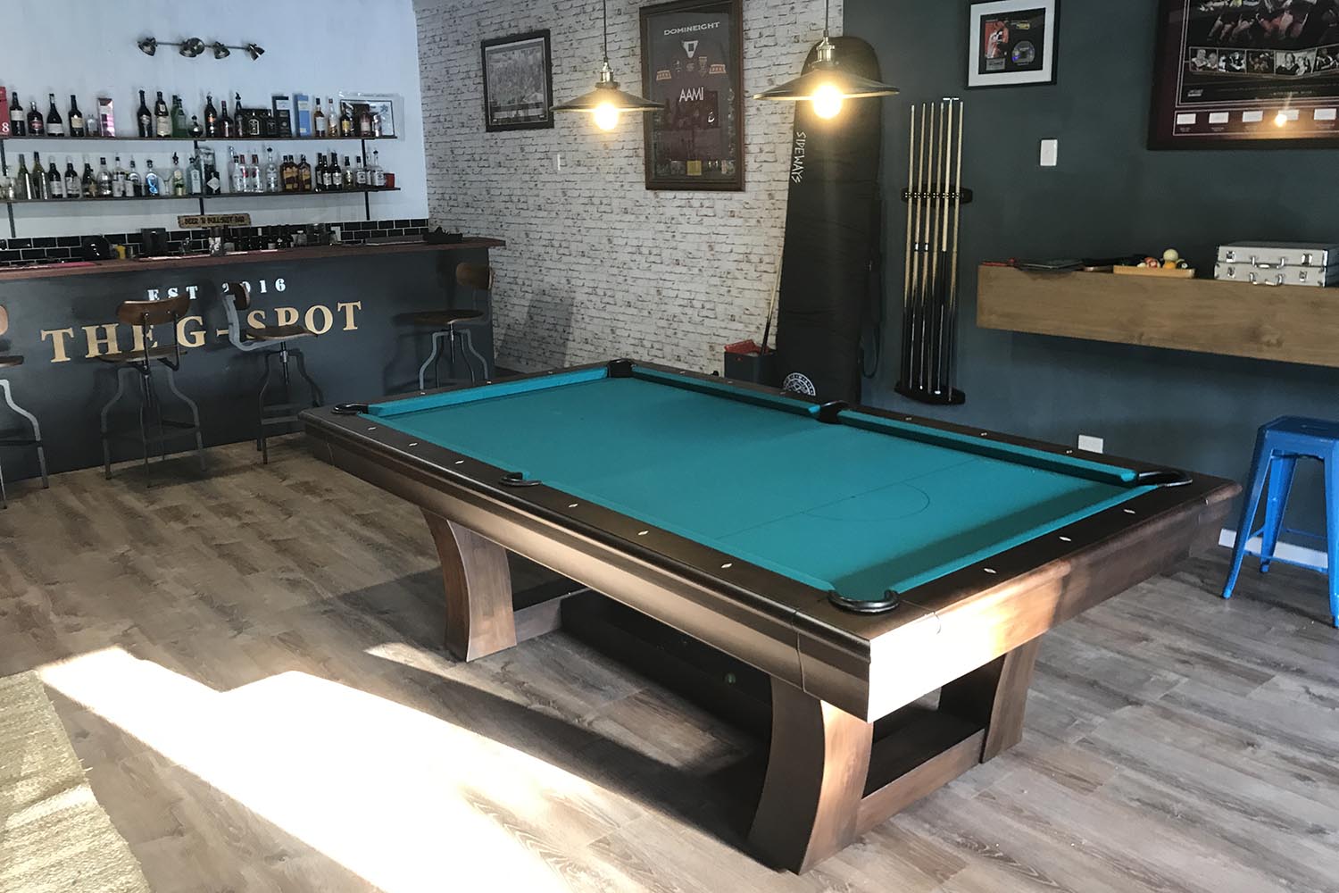 Manhattan Pool Table 13