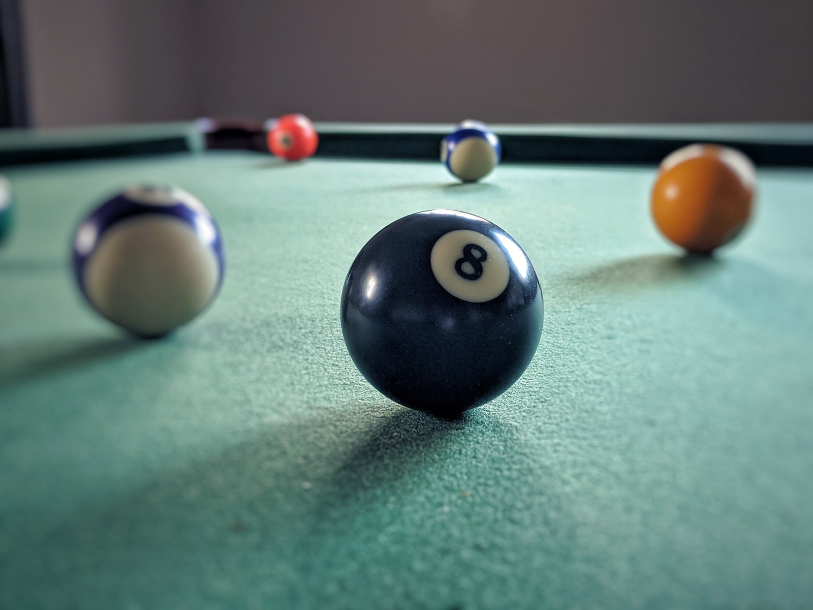 Learn to Play Eight Ball 7 Play Eight Ball